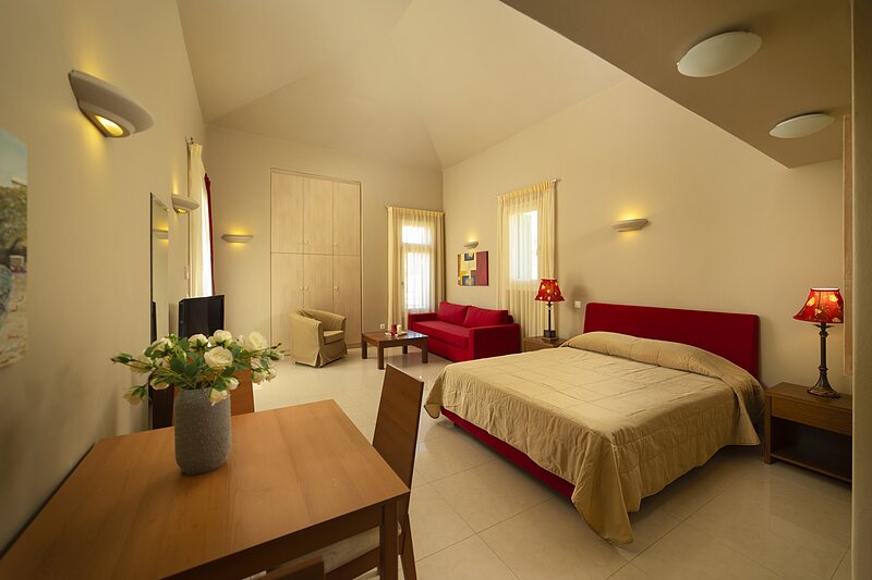 Τρίκλινα δωμάτια — Δωμάτιο 31 — Deluxe • King size + έξτρα κρεβάτι